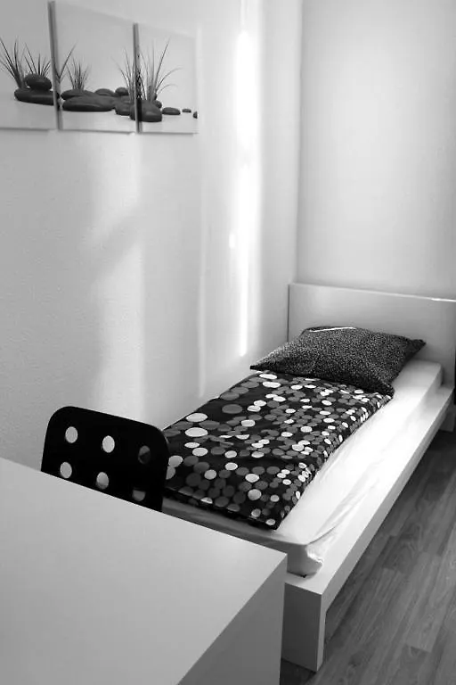 Freddapp One Hotel Frankfurt am Main Guest house